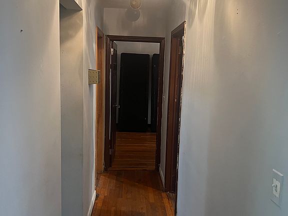 4th image of 1604 E 51st St Floor 2