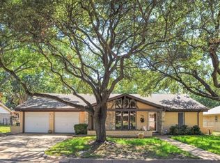 405 Glenn Dr, Hurst, TX 76053