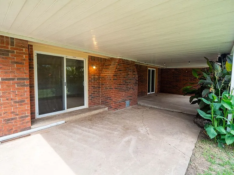 3306 Pheasant Run Rd — Photo 37