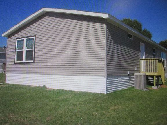2nd image of 311 N Rochelle Pl