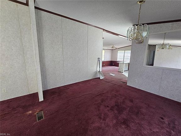 5th image of 213 Butler St