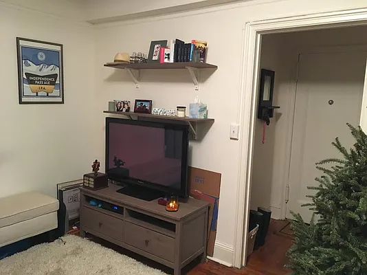 Rented by Performing Assets Corp | media 13