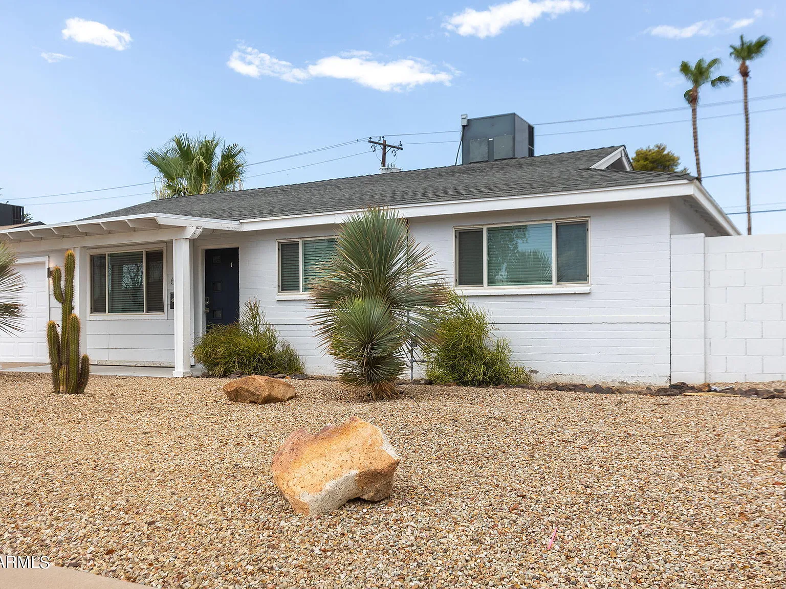 3 bed, 2.0 bath, 1732 sqft, $3,500 — Photo 3