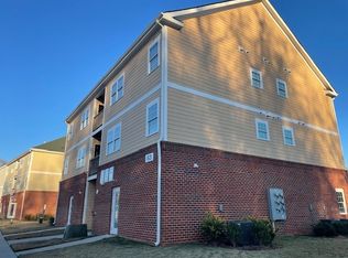 21 Sarazen Dr #203, Clayton, NC 27527