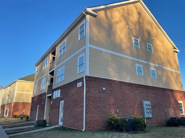 21 Sarazen Dr #302, Clayton, NC 27527