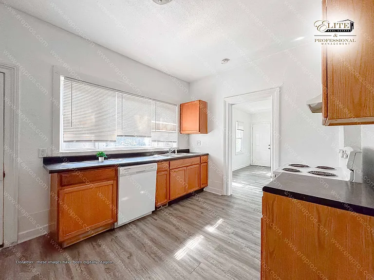836 E Shiawassee St #1 — Photo 9