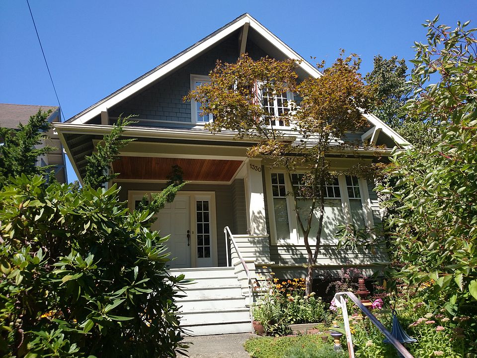 2nd image of 1330 NE 62nd St