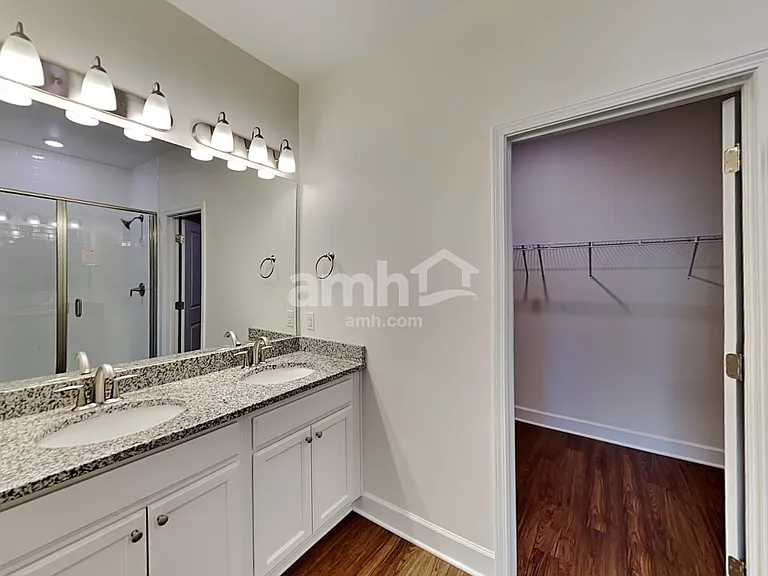 5068 Trailwater Dr — Photo 9