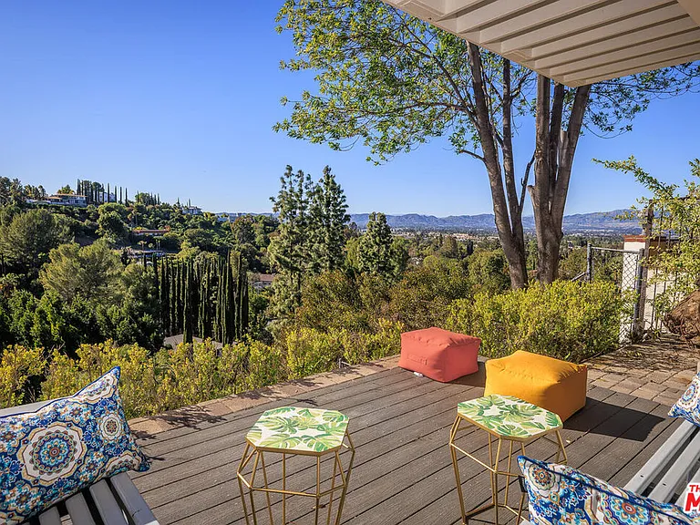 17108 Oak View Dr — Photo 45