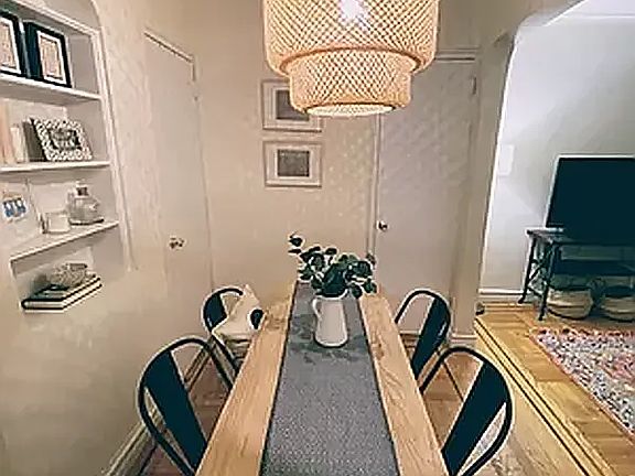 3rd image of 303 E 37th St APT 1L