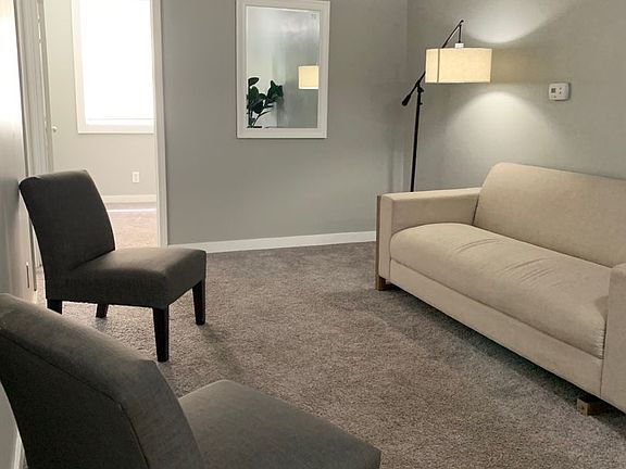 4th image of 1657 Minnehaha Ave E APT 2