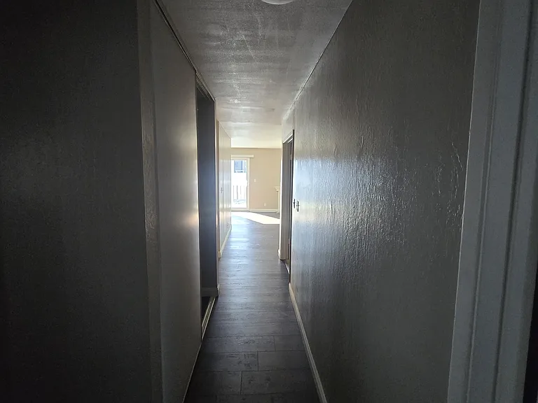520 Van Buren Avenue — Photo 97