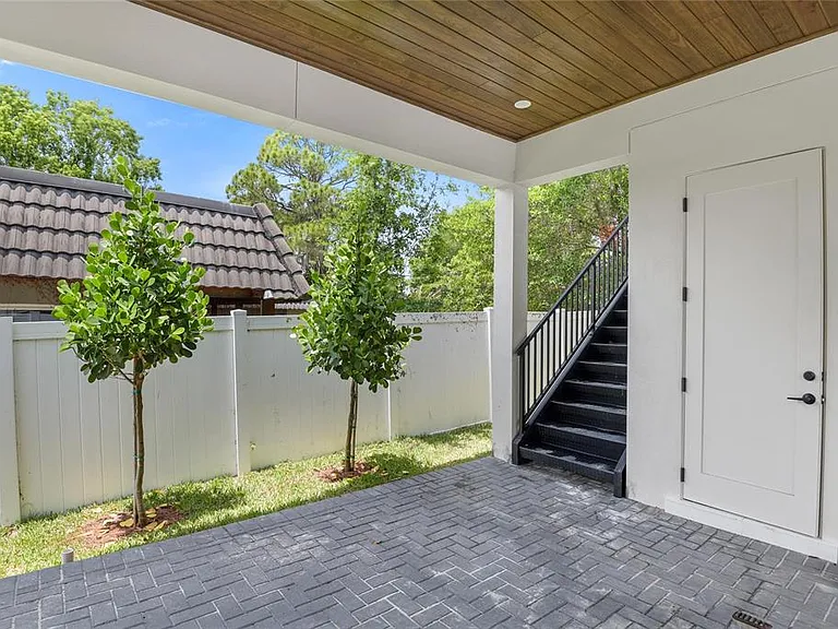 3222 Holliday Ave — Photo 5