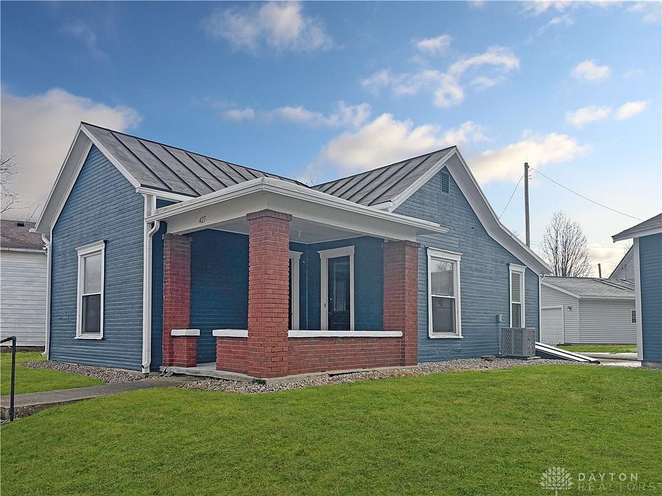 1st image of 427 E 5th St