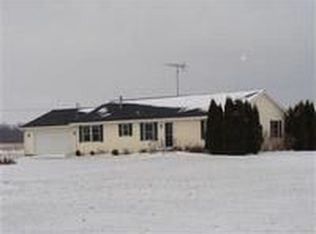 1010 W Hastings Lake Rd, Jonesville, MI 49250