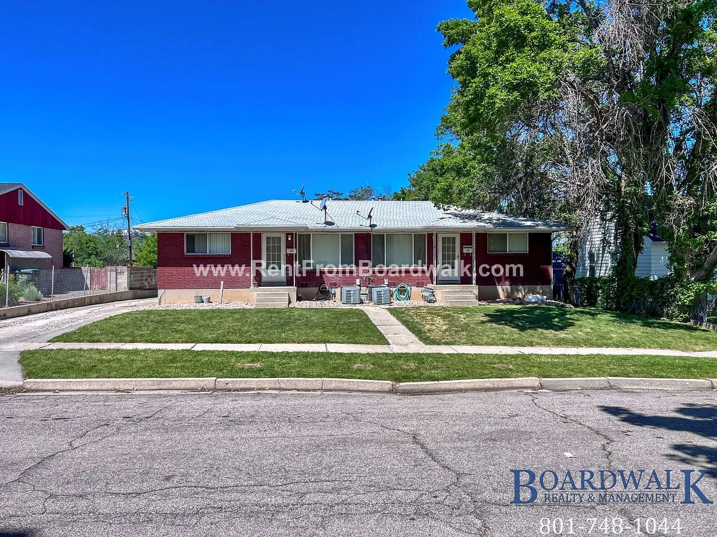 1 bed, 1.0 bath, 900 sqft, $1,000 — Photo 2