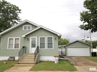1403 Sommerset St, Pekin, IL 61554