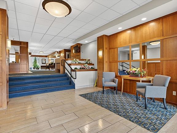 3rd image of 1500 Worcester Rd #308