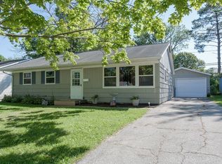 4308 Sherman St NE, Cedar Rapids, IA 52402