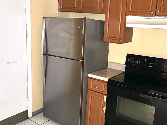 3rd image of 3710 NW 21st St APT 110