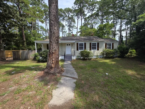 57 Pine Valley Rd, Savannah, GA 31404