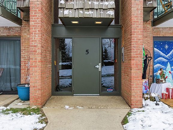 4th image of 511 Forest Green Dr