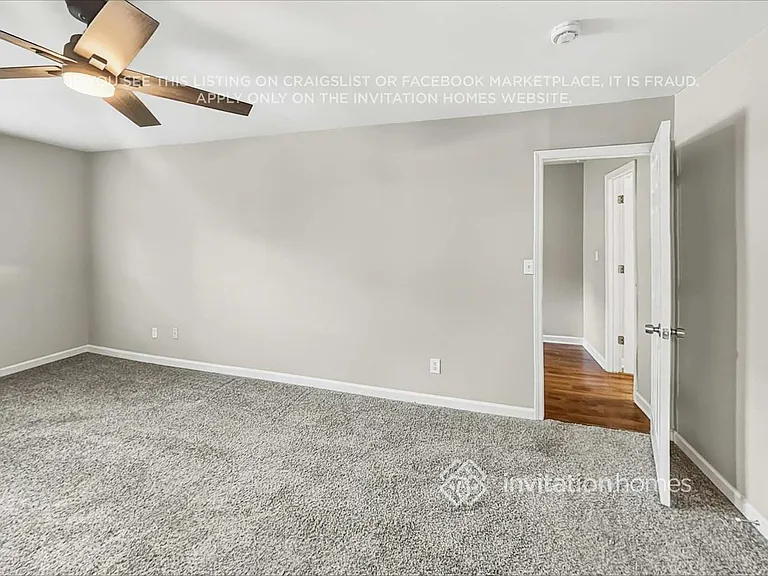 4351 Lakeside Hills Way NE — Photo 12