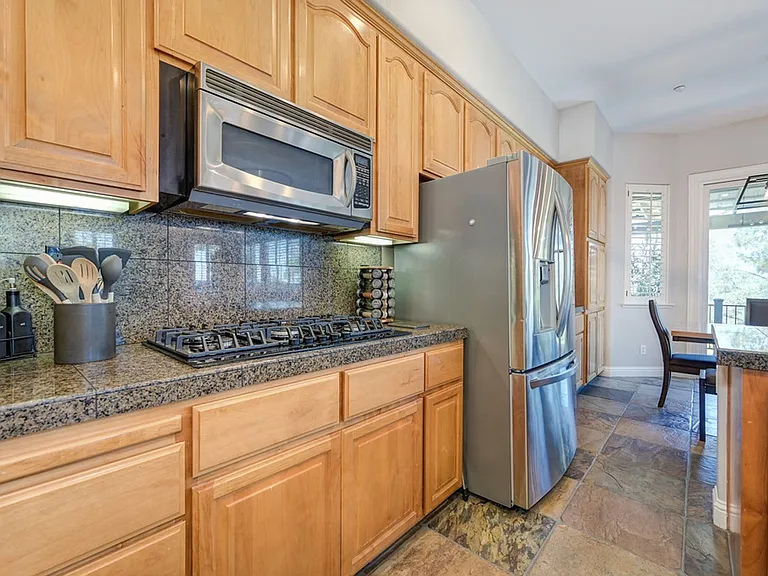 7029 Pembroke Way — Photo 36