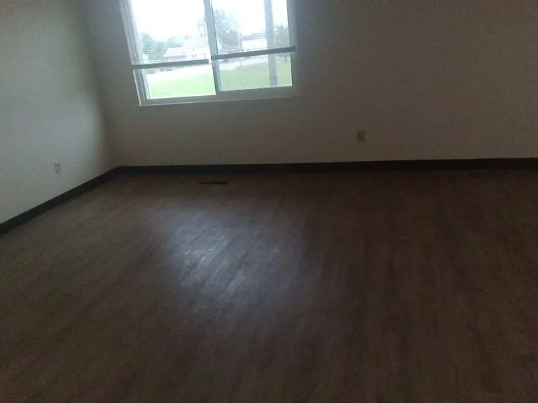 425 6th Ave — Photo 22