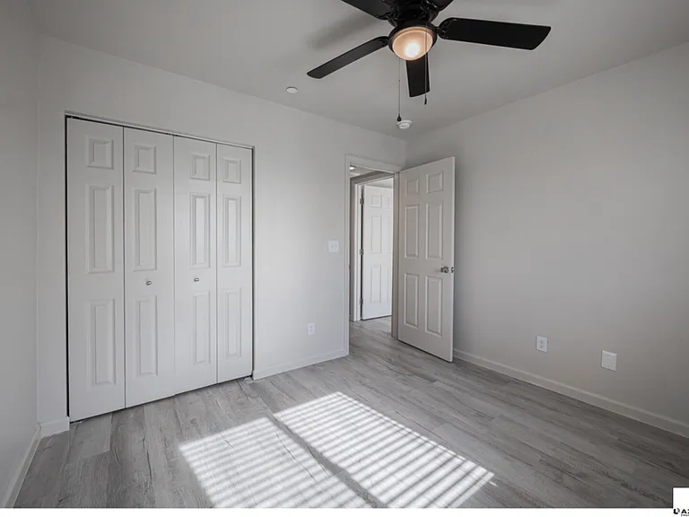 2121 W Adams St #B-B202 — Photo 15