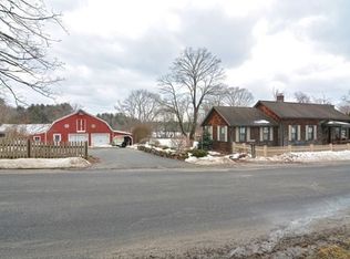 31 Valley Rd, Southampton, MA 01073