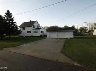 321 Neill St, Buxton, ND 58218