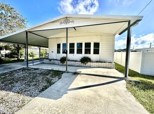 4750 Coral St, Zephyrhills, FL 33542
