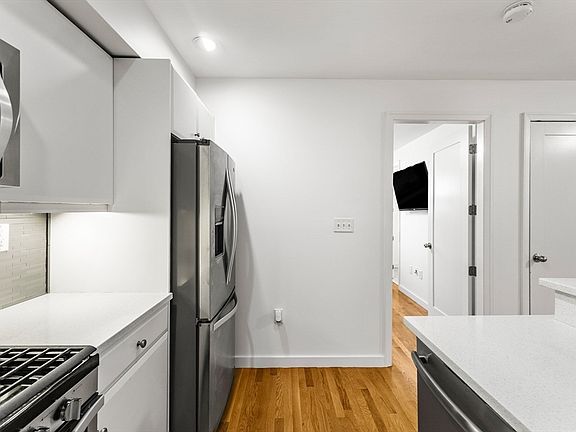 2nd image of 125 B St Unit 1D