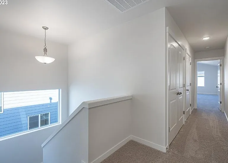 1731 NE Waterfront St — Photo 21