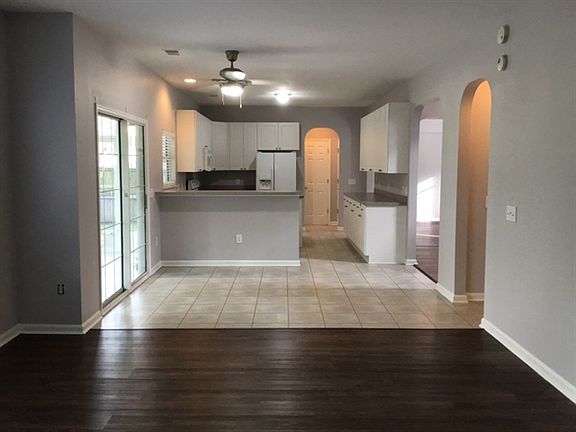 5th image of 858 Bent Hickory Rd