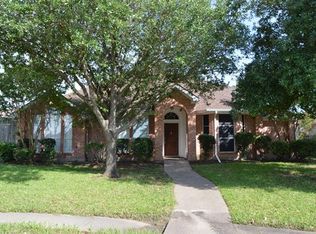 2406 Stillwater Dr, Mesquite, TX 75181
