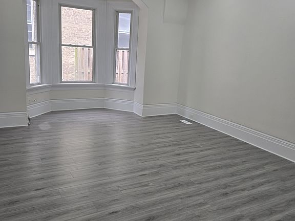 2nd image of 191 Sydenham St