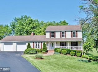 7427B Round Hill Rd, Frederick, MD 21702