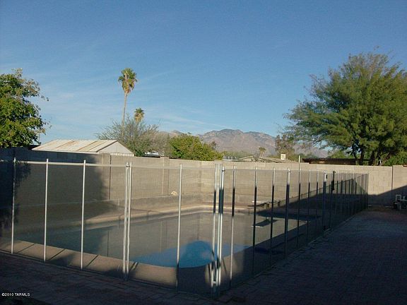 2nd image of 3212 W Las Palmas Dr