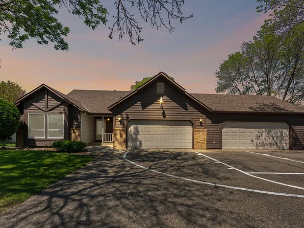 2173 Onyx Dr, Shakopee, MN 55379
