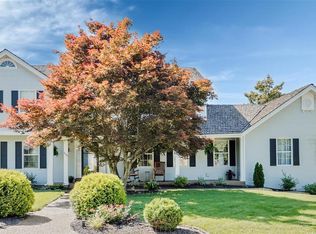 408 Savannah Ridge Dr, Saint Charles, MO 63303