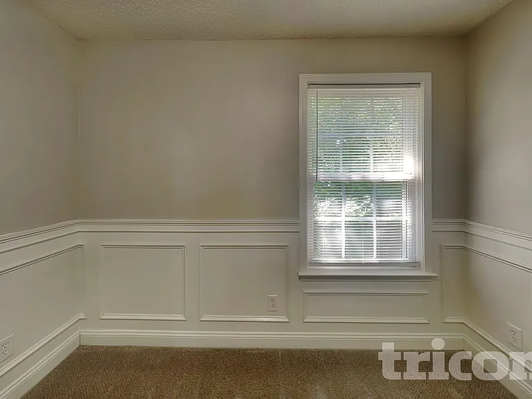 13706 Traherne Ct — Photo 11