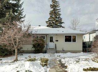 63 E Clarendon Rd NW, Calgary, AB T2L0P2