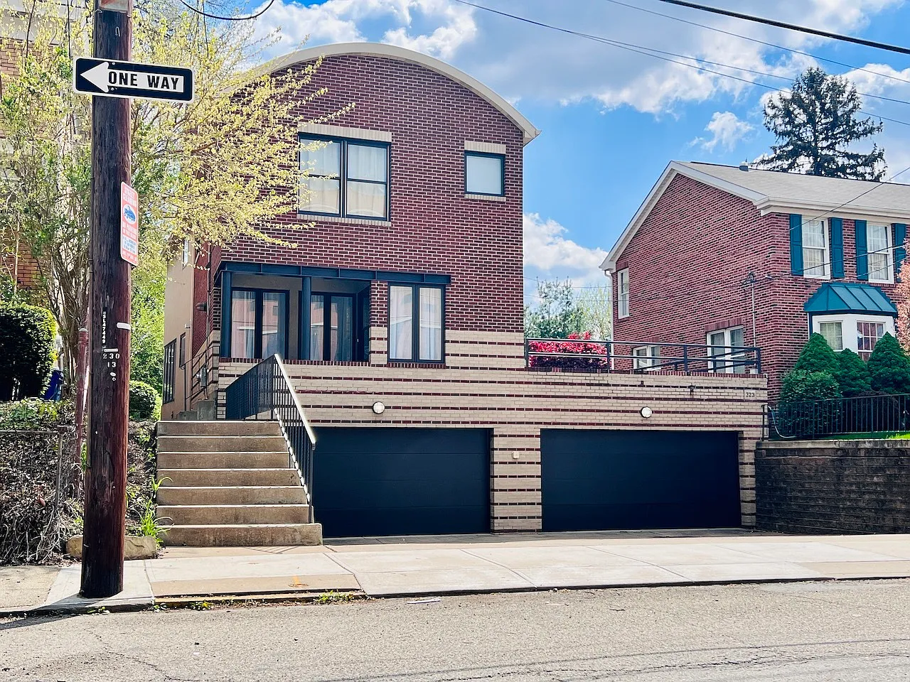 321-323 Gross Street - 321 — Photo 4
