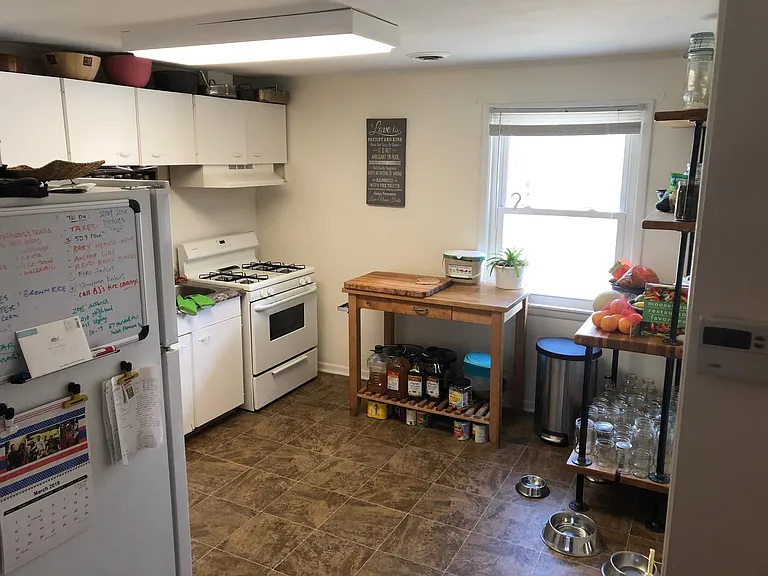 218 Tareyton Dr #1 — Photo 4