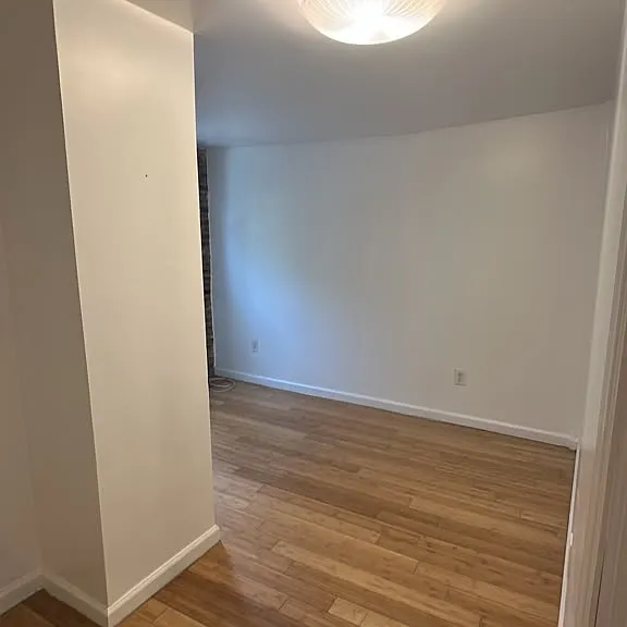 164 University Ave #1 — Photo 6