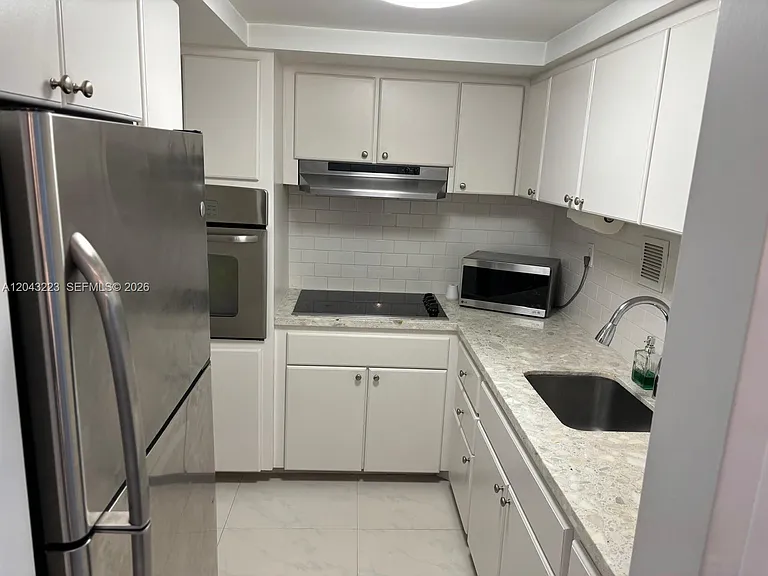 1200 West Ave #720 — Photo 22