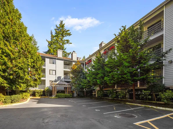 710 N 160th St APT B112, Shoreline, WA 98133