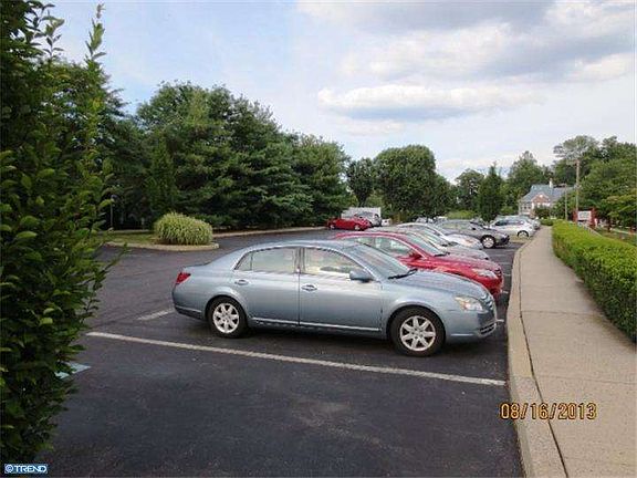 4th image of 214 Fountain Farm Ln